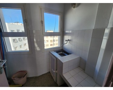 Location de Bureau – Studio 4ème Étage avec Terrasse