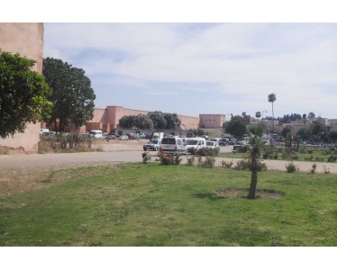 Terrain à vendre deux hectares et 6866 m² en plein centre ville Meknès