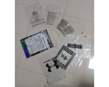 SACHET A FERMETURE RABATTABLE TRANSPARENT adhésif PE et PP: