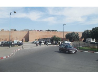 Terrain à vendre deux hectares et 6866 m² en plein centre ville Meknès