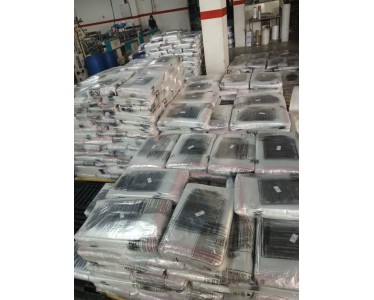 SACHET A FERMETURE RABATTABLE TRANSPARENT adhésif PE et PP: