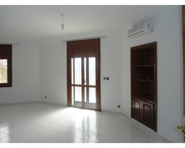 Location d'un villa a l'agdal de 1000 m2