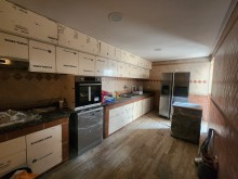 À LOUER – LUXUEUX APPARTEMENT MEUBLÉ À AGDAL